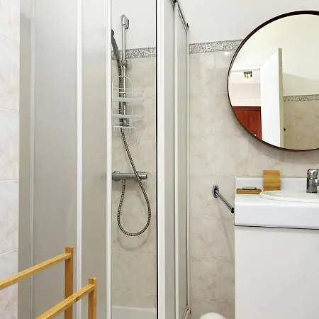 Cosy 2 Pieces Avec Parking - - Fr-1-251-381 Apartment *